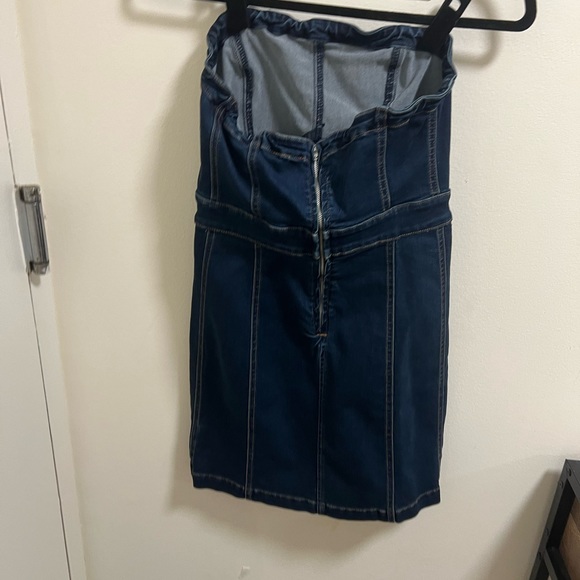 Free People Denim Mini Dress – Size Small – Versatile & Stylish - Picture 3 of 3